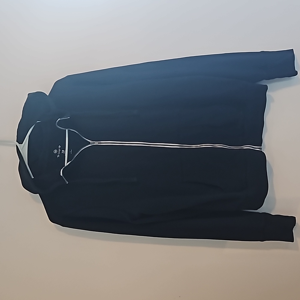 Light zip up with thumbholes